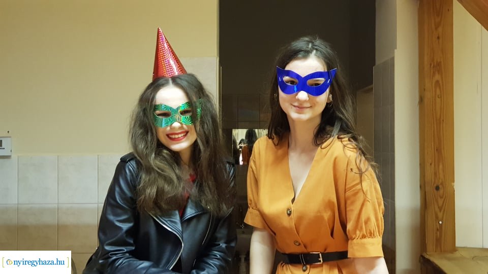 Farsangi mulatság a Mustárházban