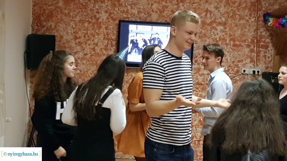 Farsangi mulatság a Mustárházban