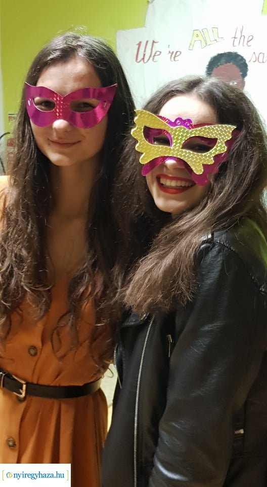 Farsangi mulatság a Mustárházban