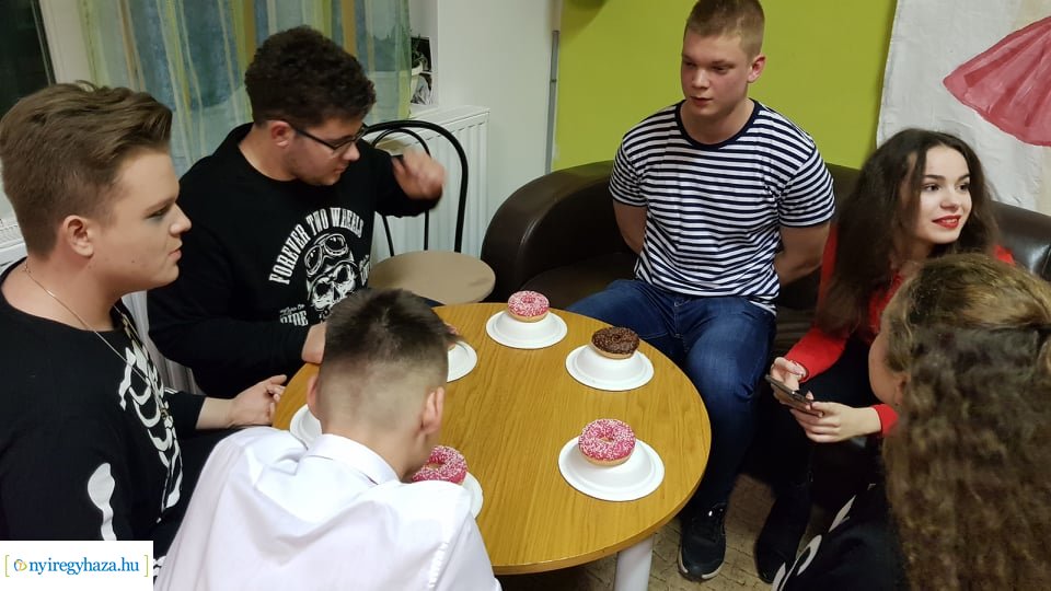 Farsangi mulatság a Mustárházban