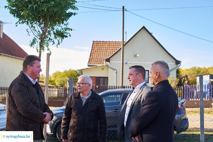 Fásítási program Nagyszálláson 20211022