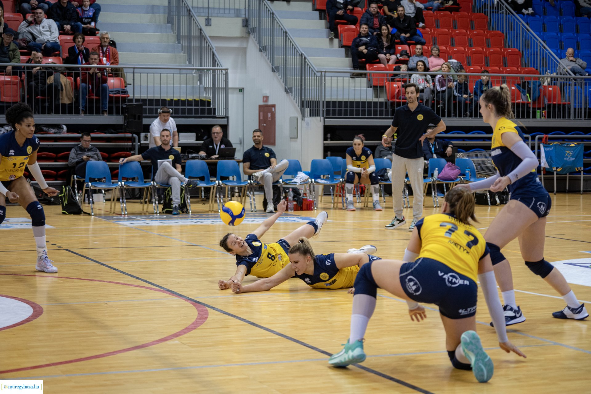 FATUM-Nyíregyháza - KNRC Női röplabda mérkőzés a Continental Arénában