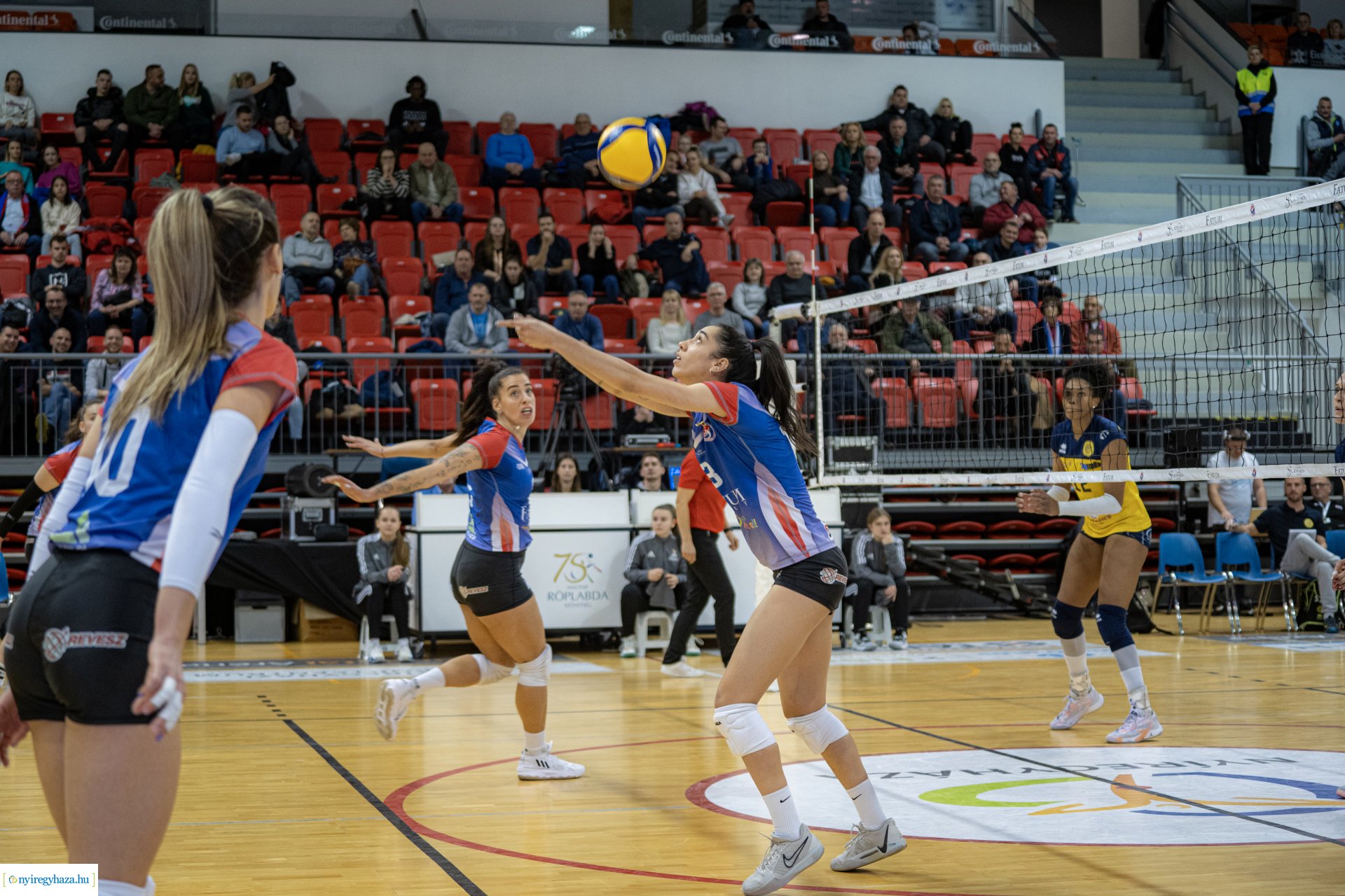 FATUM-Nyíregyháza - KNRC Női röplabda mérkőzés a Continental Arénában