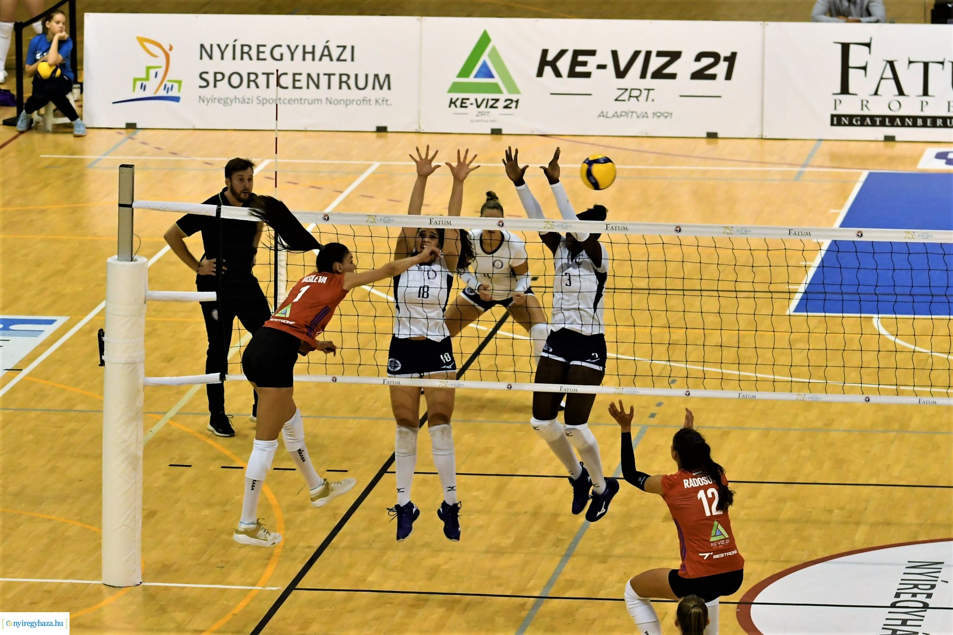 Fatum Nyíregyháza-Újpest női röplabda mérkőzés