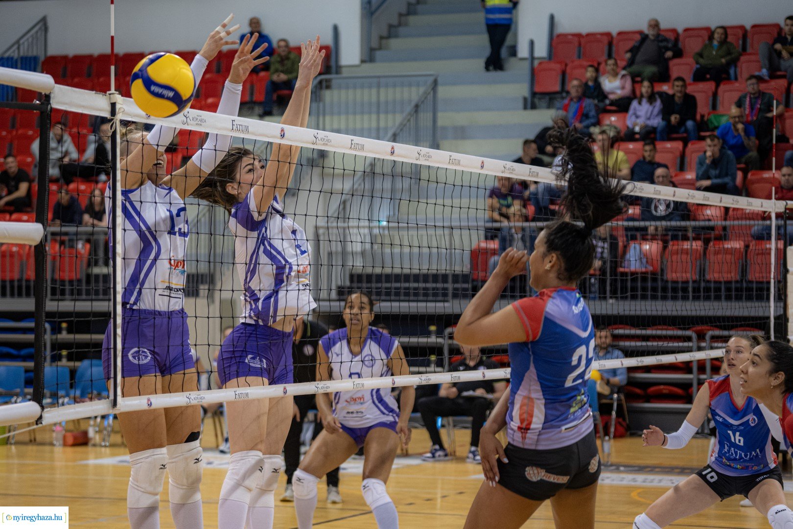 FATUM-Nyíregyháza - UTE 3. női röplabda mérkőzés 
