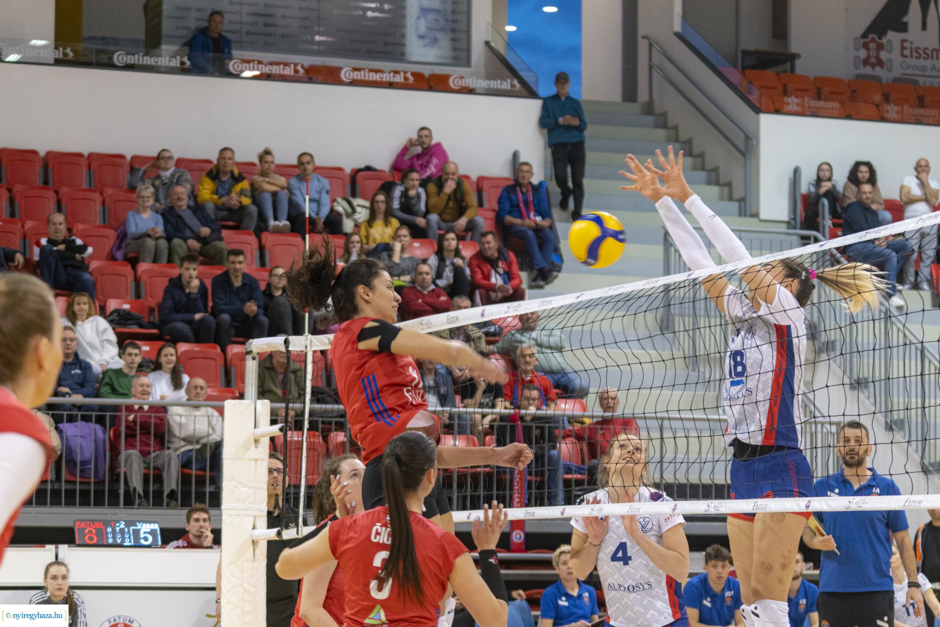 Fatum-Nyíregyháza–Vasas Óbuda női röpladba mérkőzés