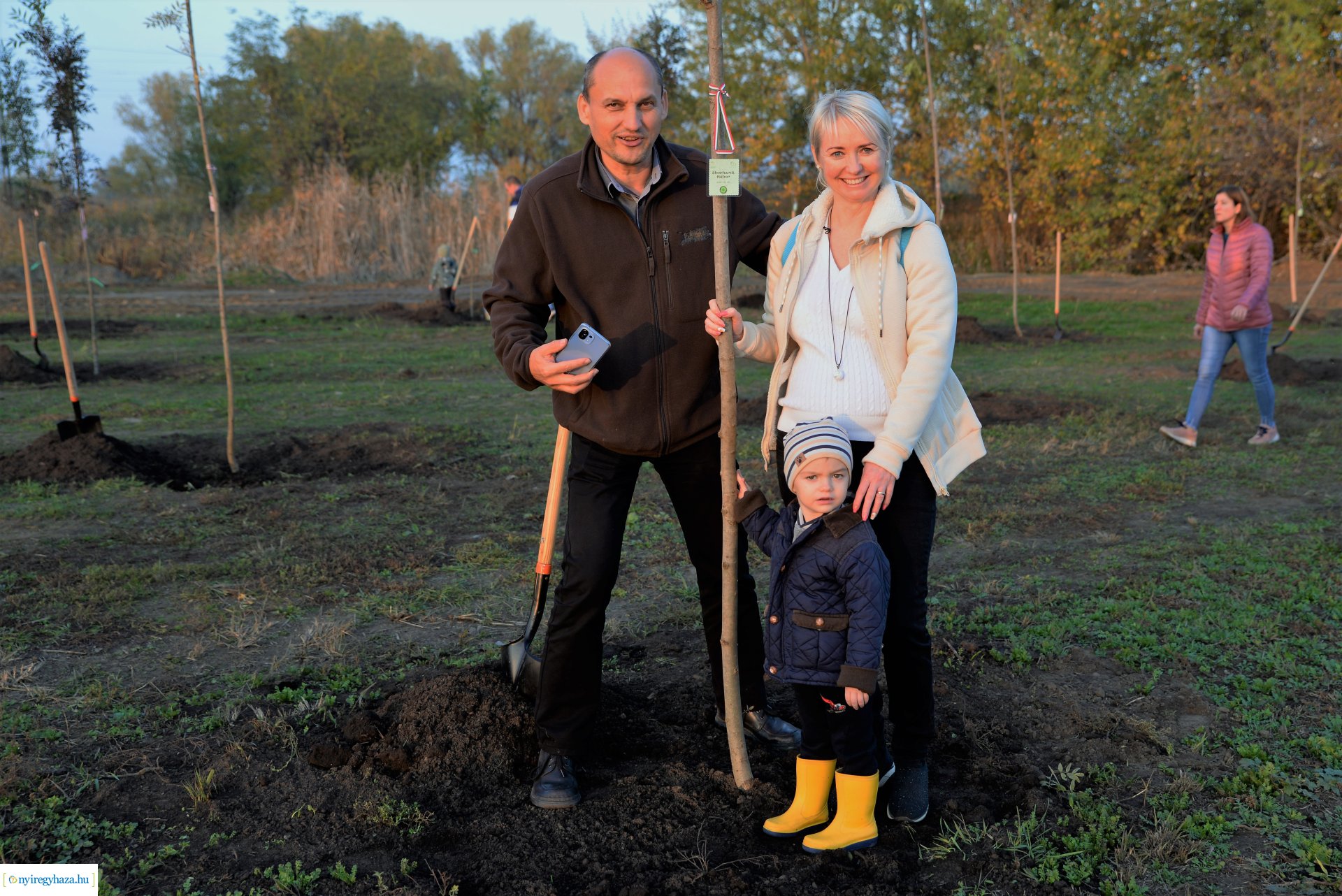 Faültetés az Újéletfa ligetben 2022