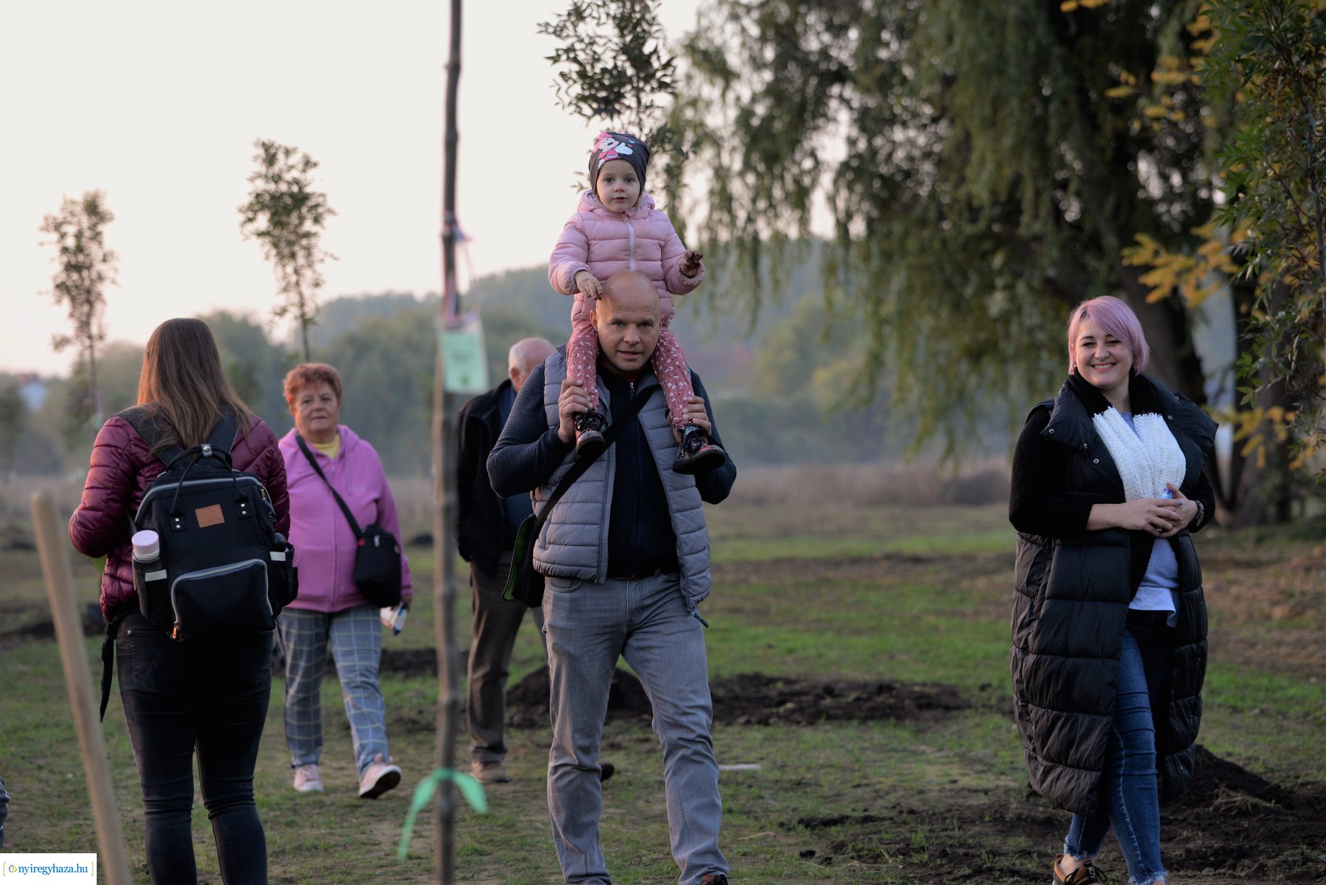 Faültetés az Újéletfa ligetben 2022