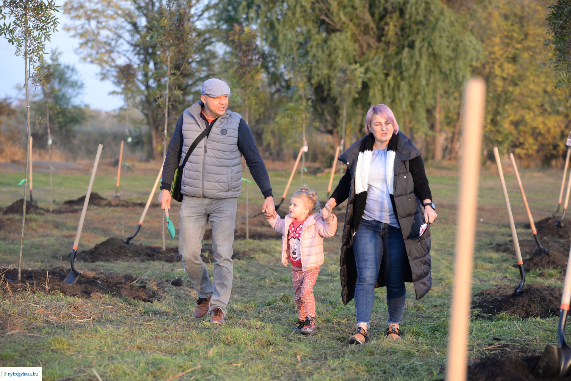 Faültetés az Újéletfa ligetben 2022