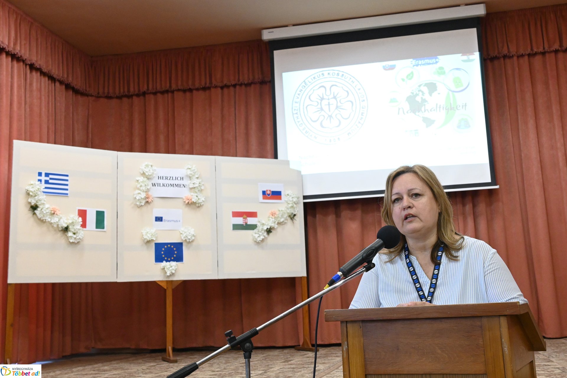 Faültetéssel kezdődött a keddi program a városunkban tartózkodó erasmusos diákoknak