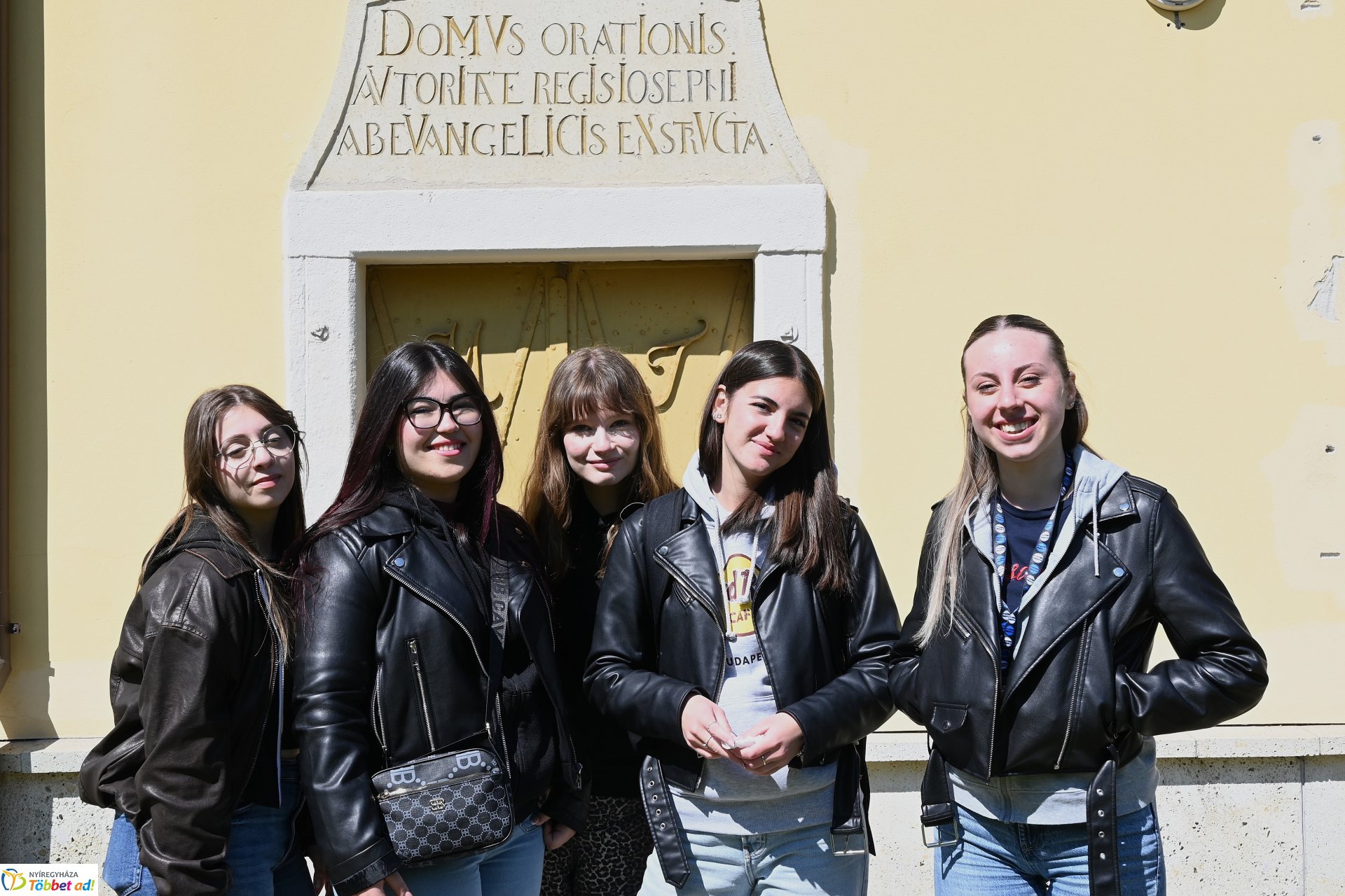 Faültetéssel kezdődött a keddi program a városunkban tartózkodó erasmusos diákoknak