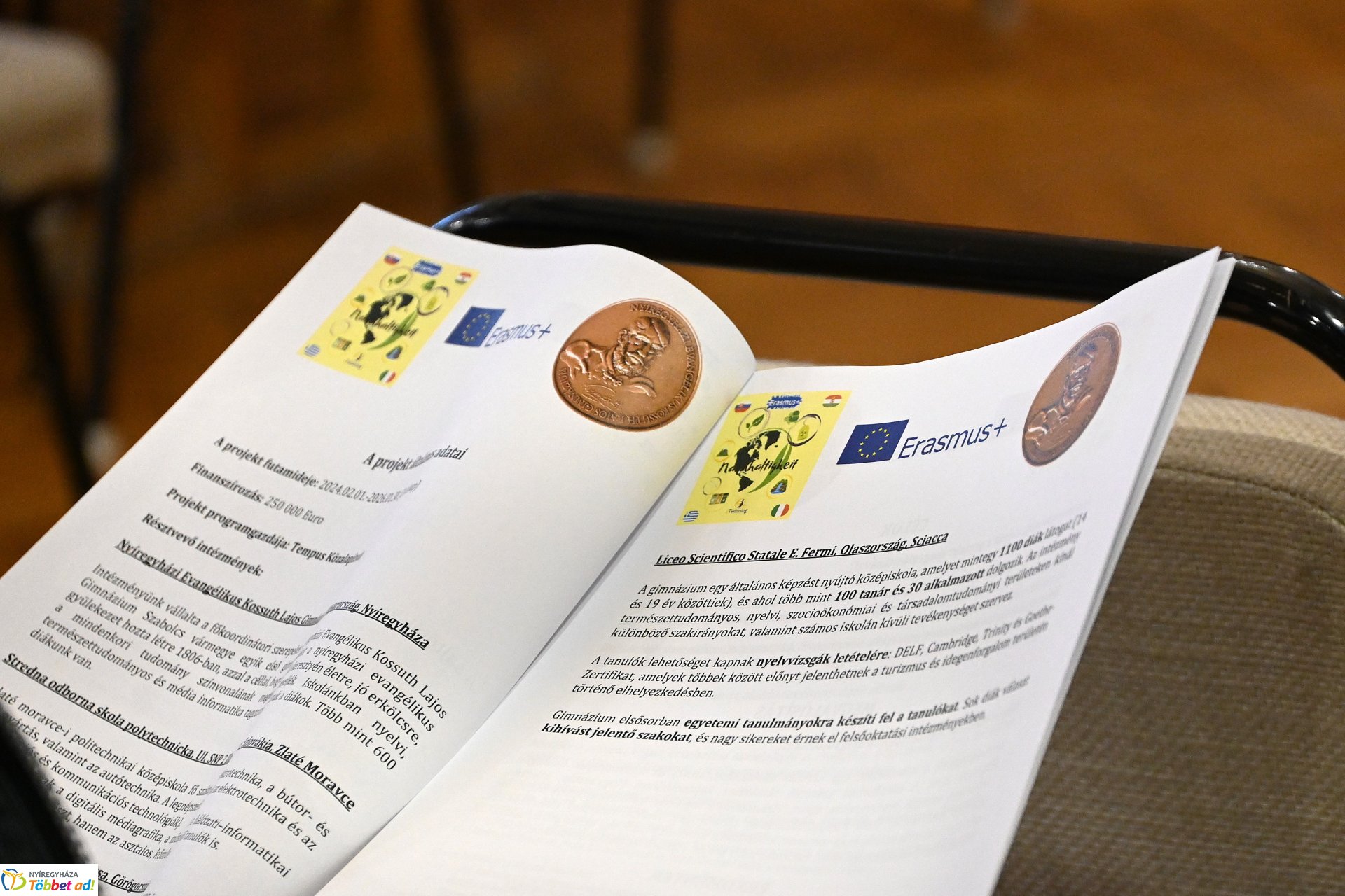 Faültetéssel kezdődött a keddi program a városunkban tartózkodó erasmusos diákoknak