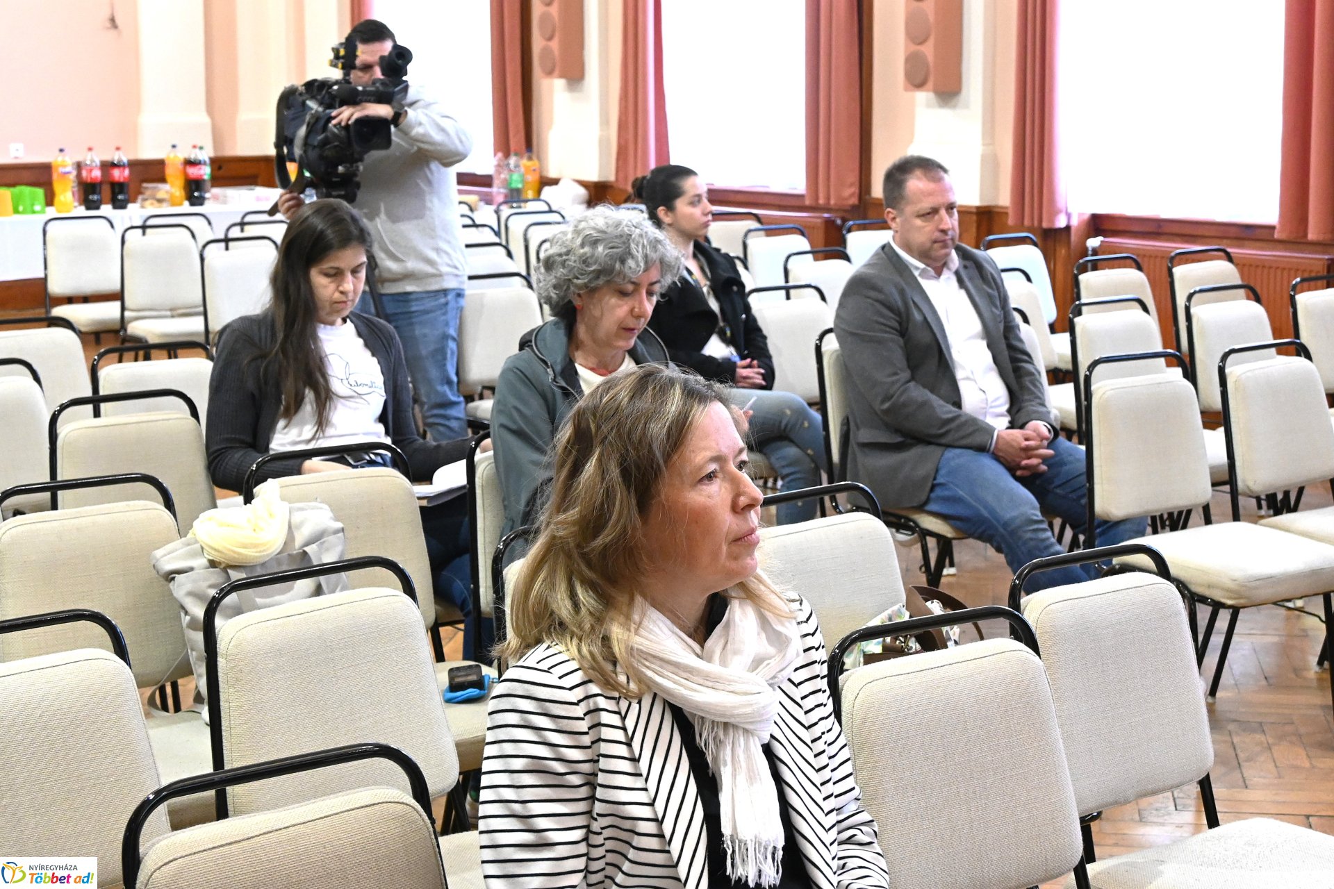 Faültetéssel kezdődött a keddi program a városunkban tartózkodó erasmusos diákoknak