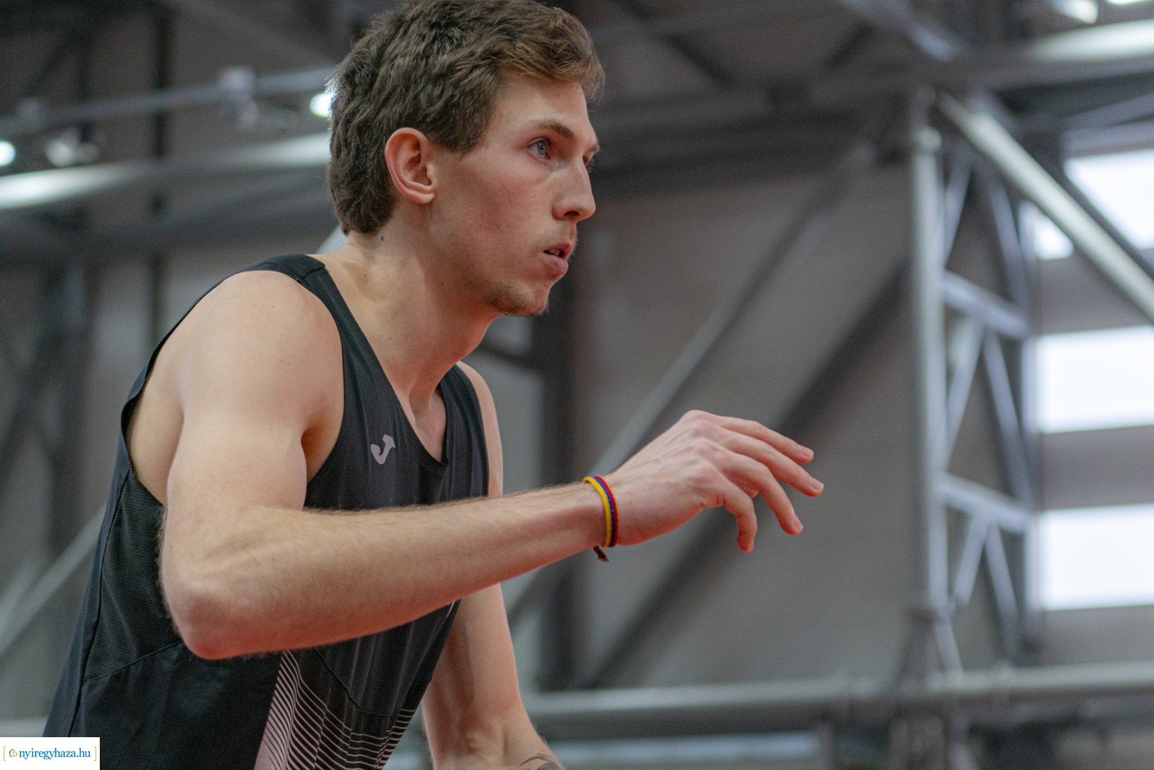 Fedett pályás atlétika verseny a Nyíregyházi Atlétikai Centrumban