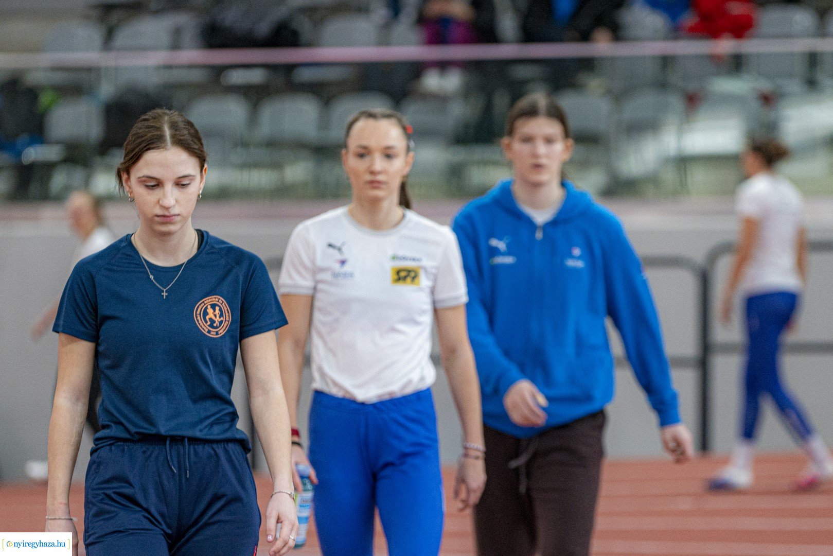 Fedett pályás atlétika verseny a Nyíregyházi Atlétikai Centrumban