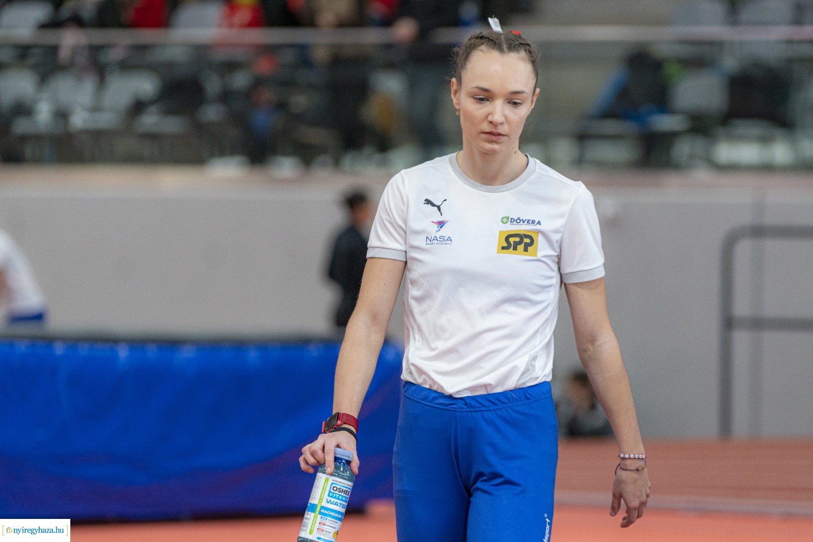 Fedett pályás atlétika verseny a Nyíregyházi Atlétikai Centrumban