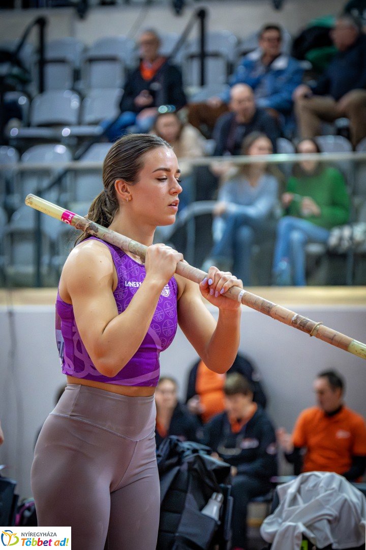 Fedettpályás Atlétika Magyar Bajnokság a Nyíregyházi Atlétikai Centrumban első nap