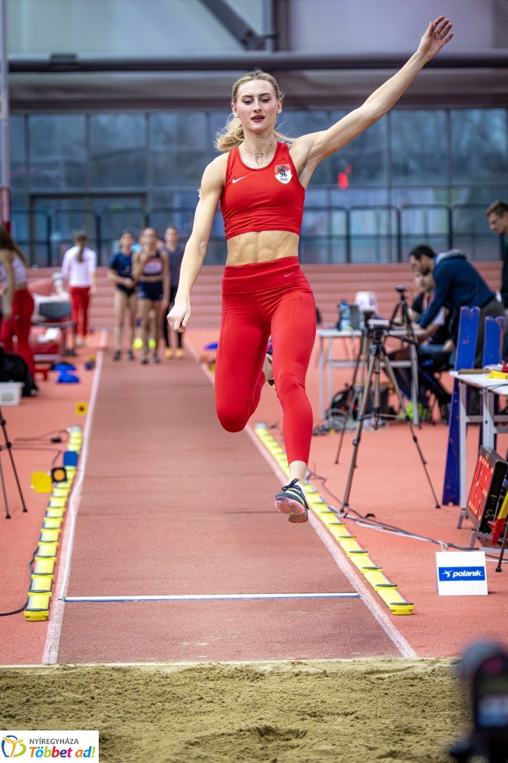 Fedettpályás Atlétika Magyar Bajnokság a Nyíregyházi Atlétikai Centrumban első nap