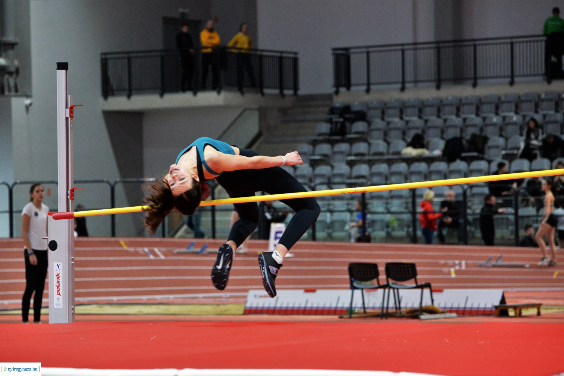 Fedettpályás atlétikai verseny 2023