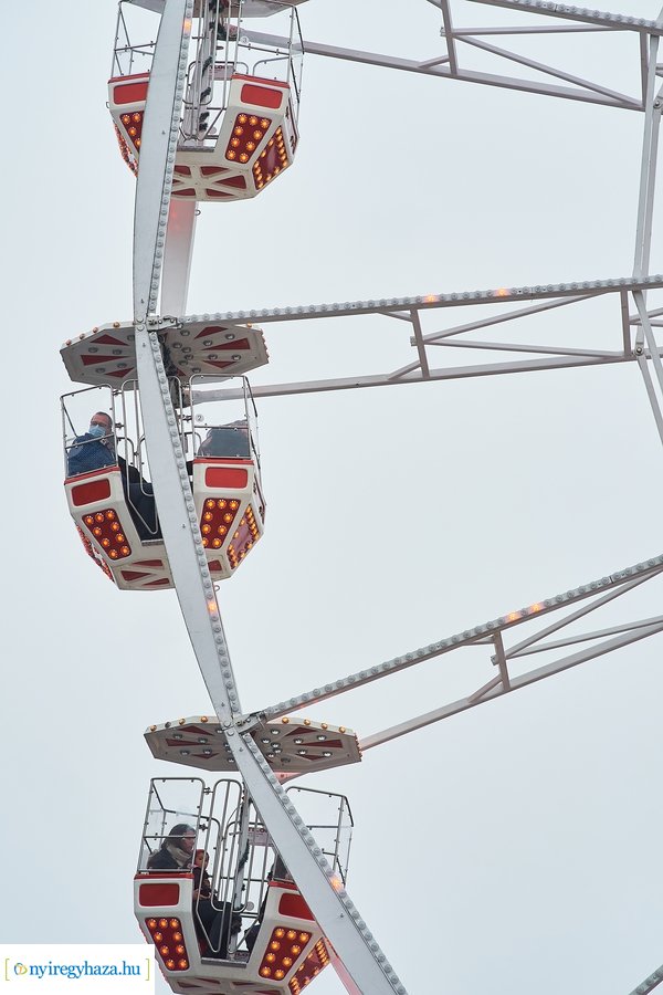 Felajánlás az egészségügyben dolgozóknak
