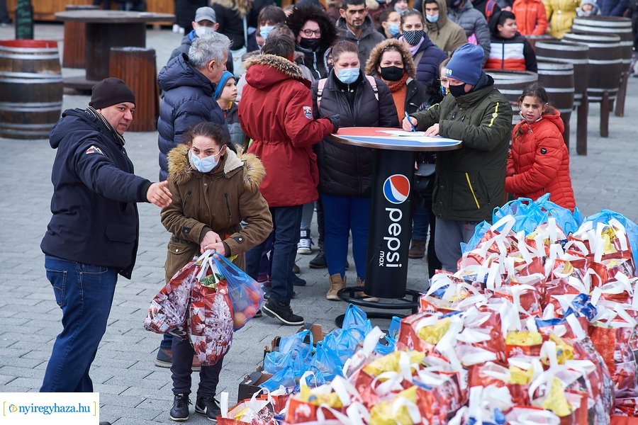 Felajánlás rászoruló családoknak 20211218