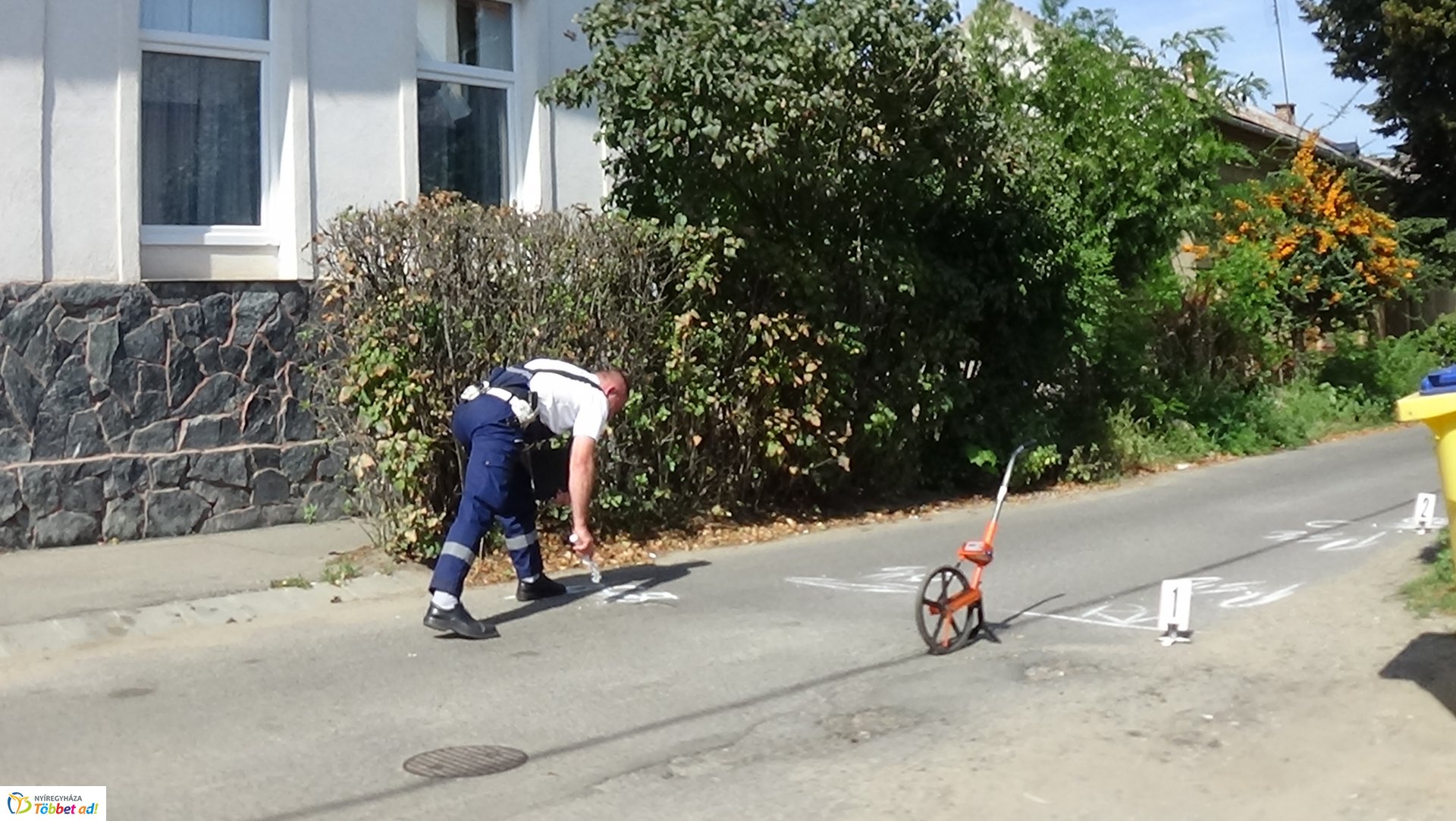 Felborult egy kerékpáros a Közép utcán