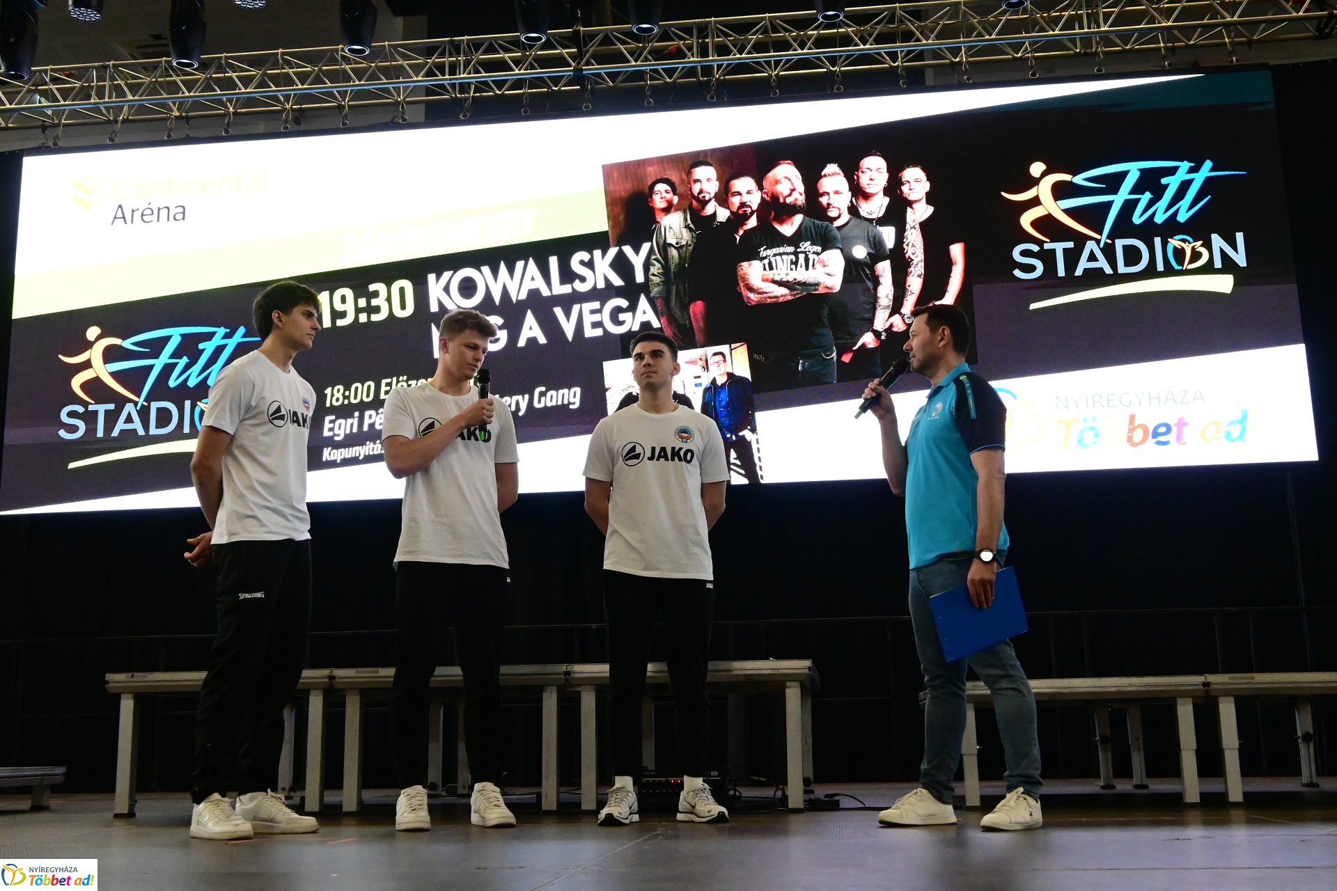 Fellépők a Fitt Stadion rendezvényen