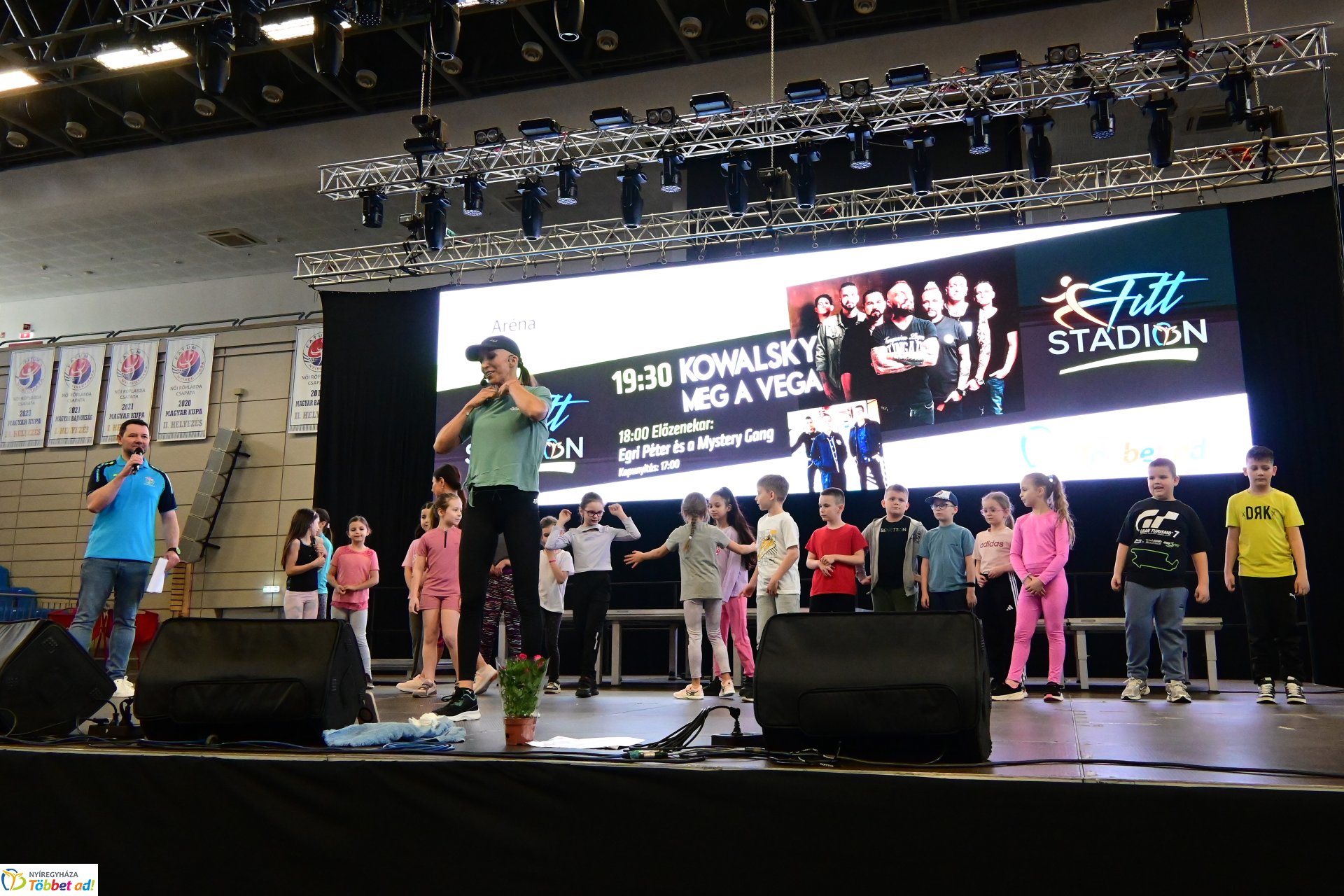 Fellépők a Fitt Stadion rendezvényen