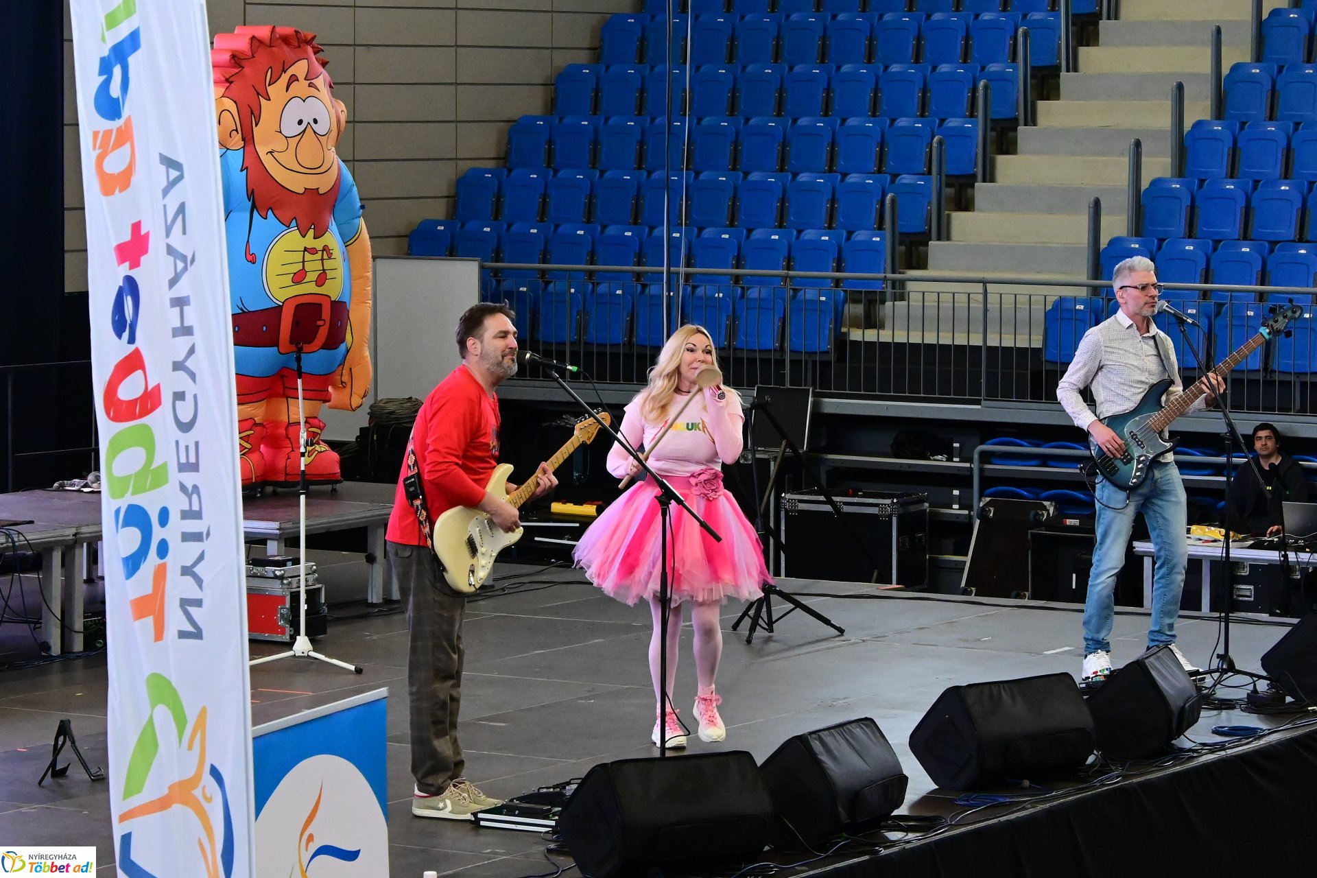 Fellépők a Fitt Stadion rendezvényen