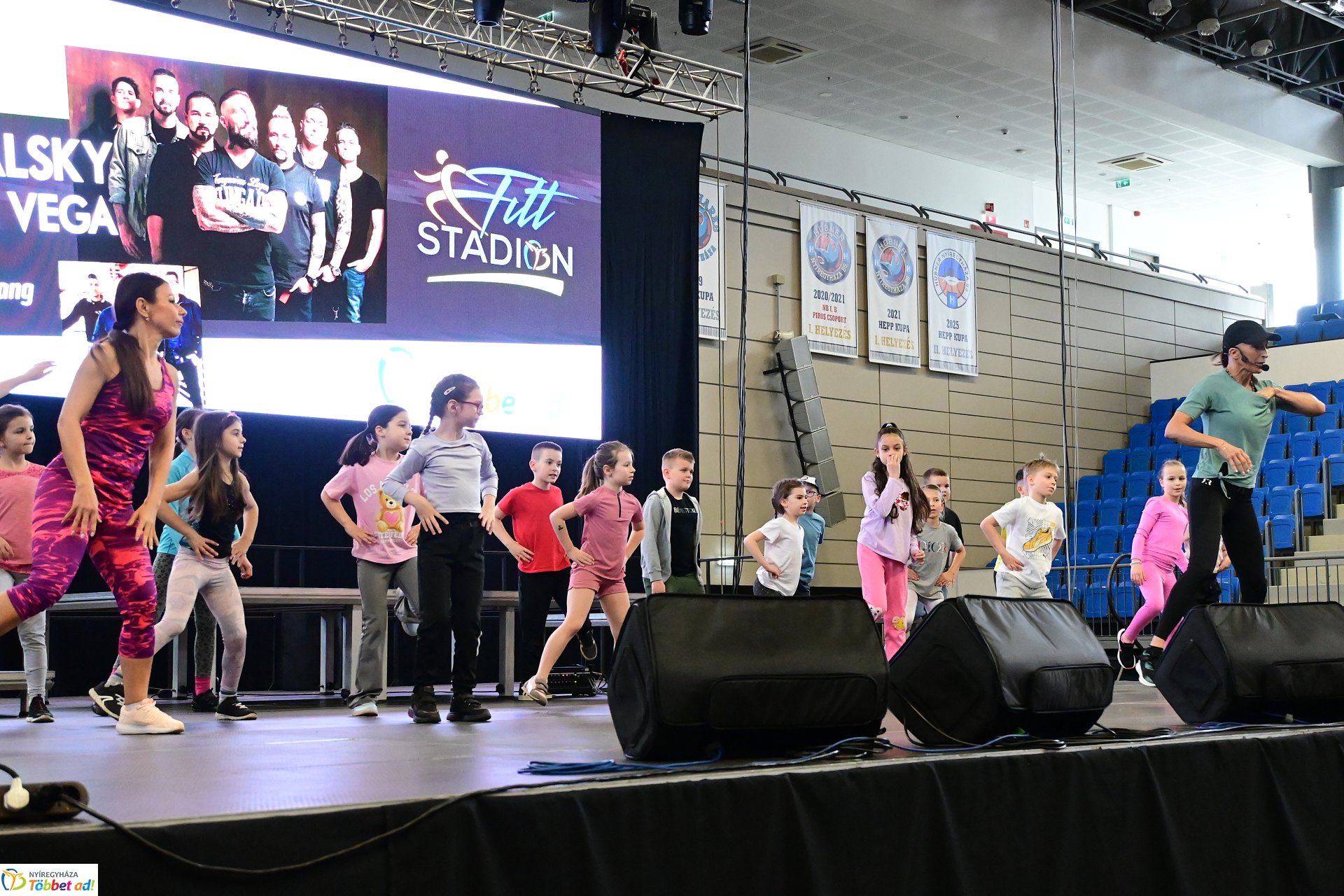 Fellépők a Fitt Stadion rendezvényen