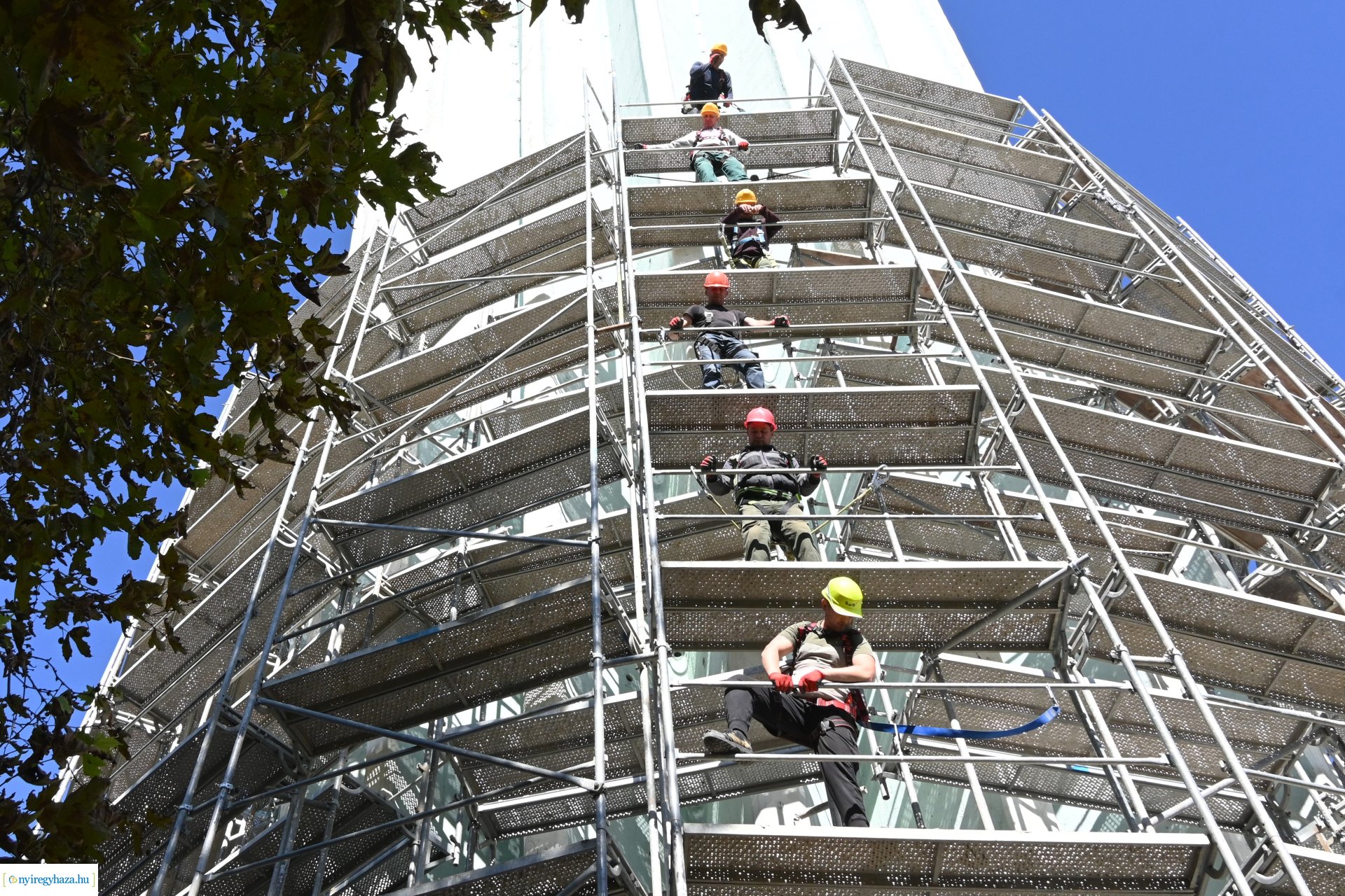 Felújításhoz állványozzák a Víztornyot