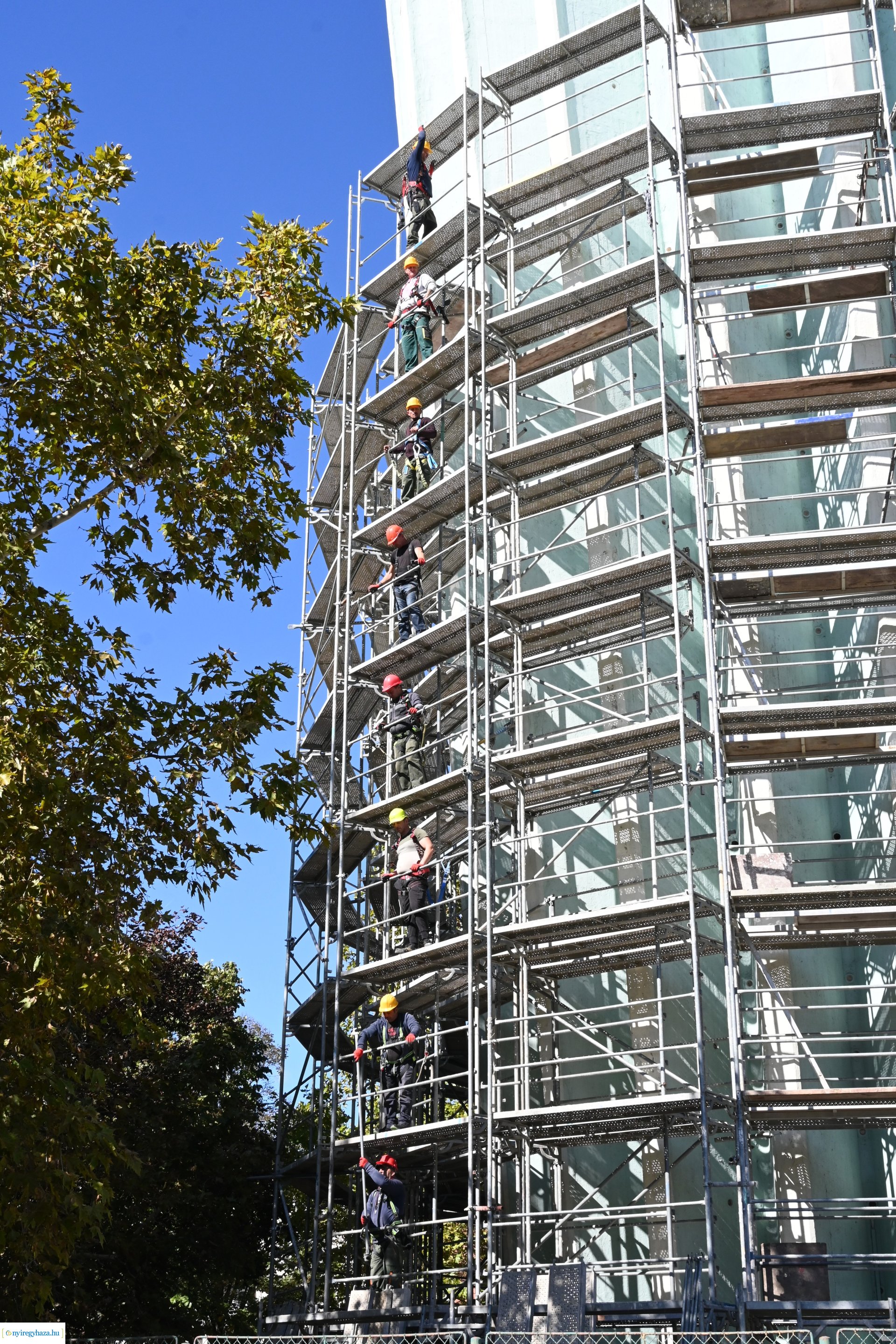 Felújításhoz állványozzák a Víztornyot