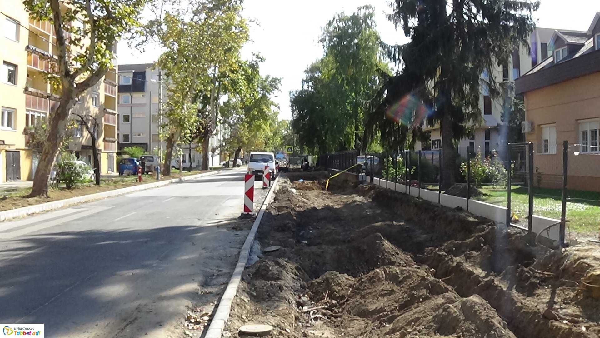 Felújítási munkálatok a Szarvas utcán