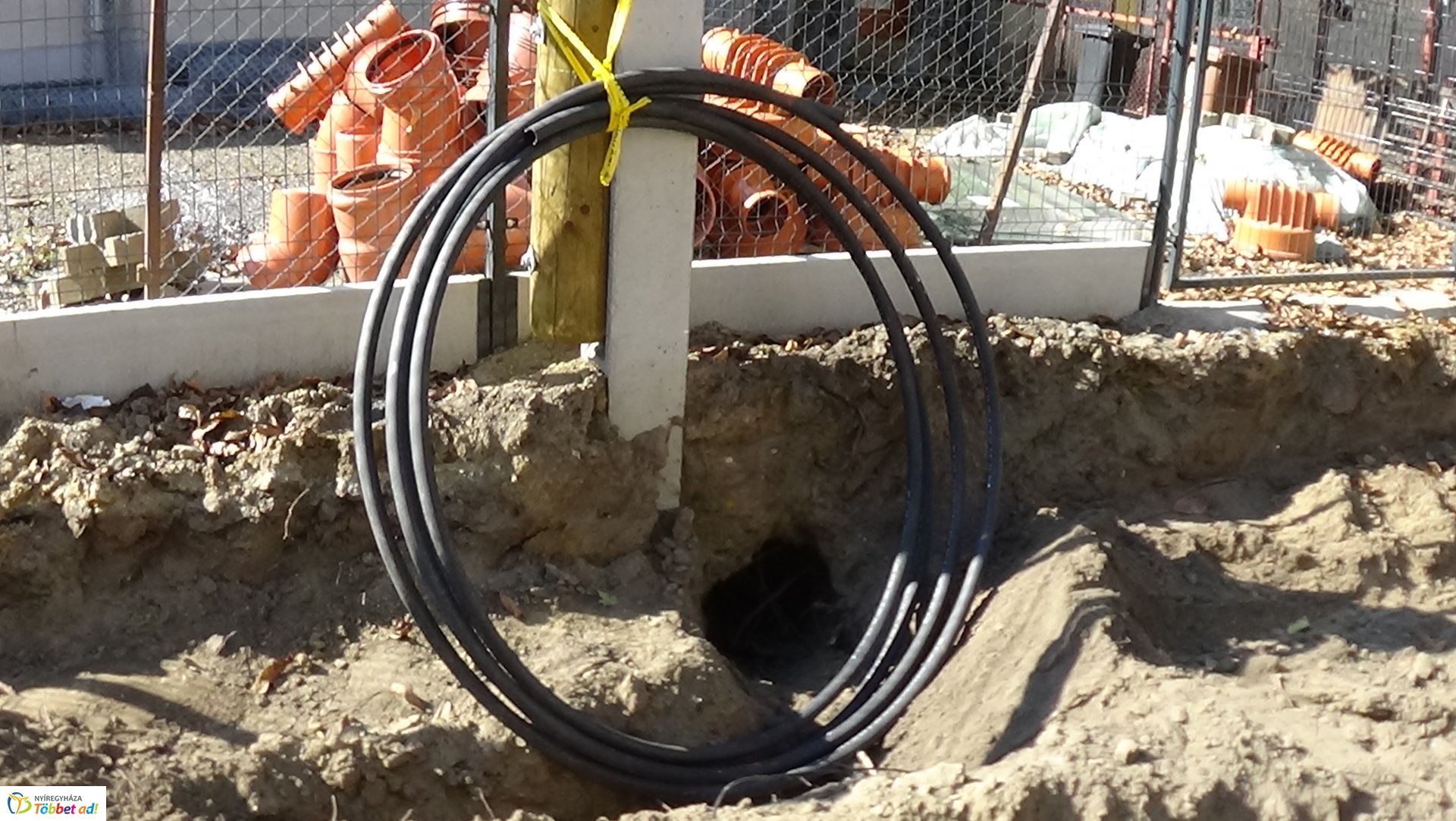 Felújítási munkálatok a Szarvas utcán