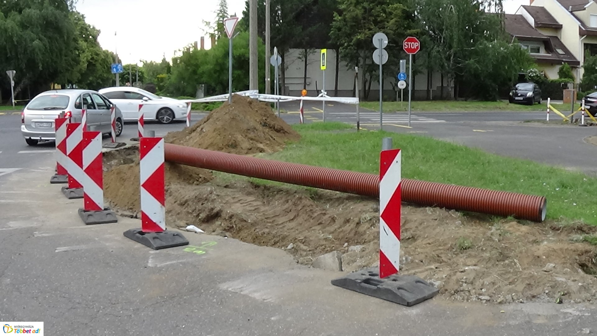 Felújítási munkálatok zajlanak a Korányi Frigyes utcán