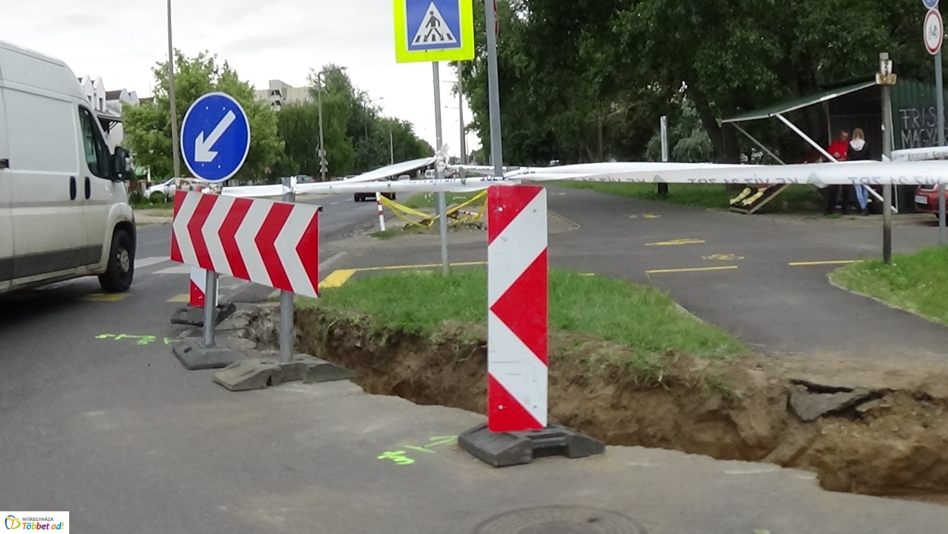 Felújítási munkálatok zajlanak a Korányi Frigyes utcán