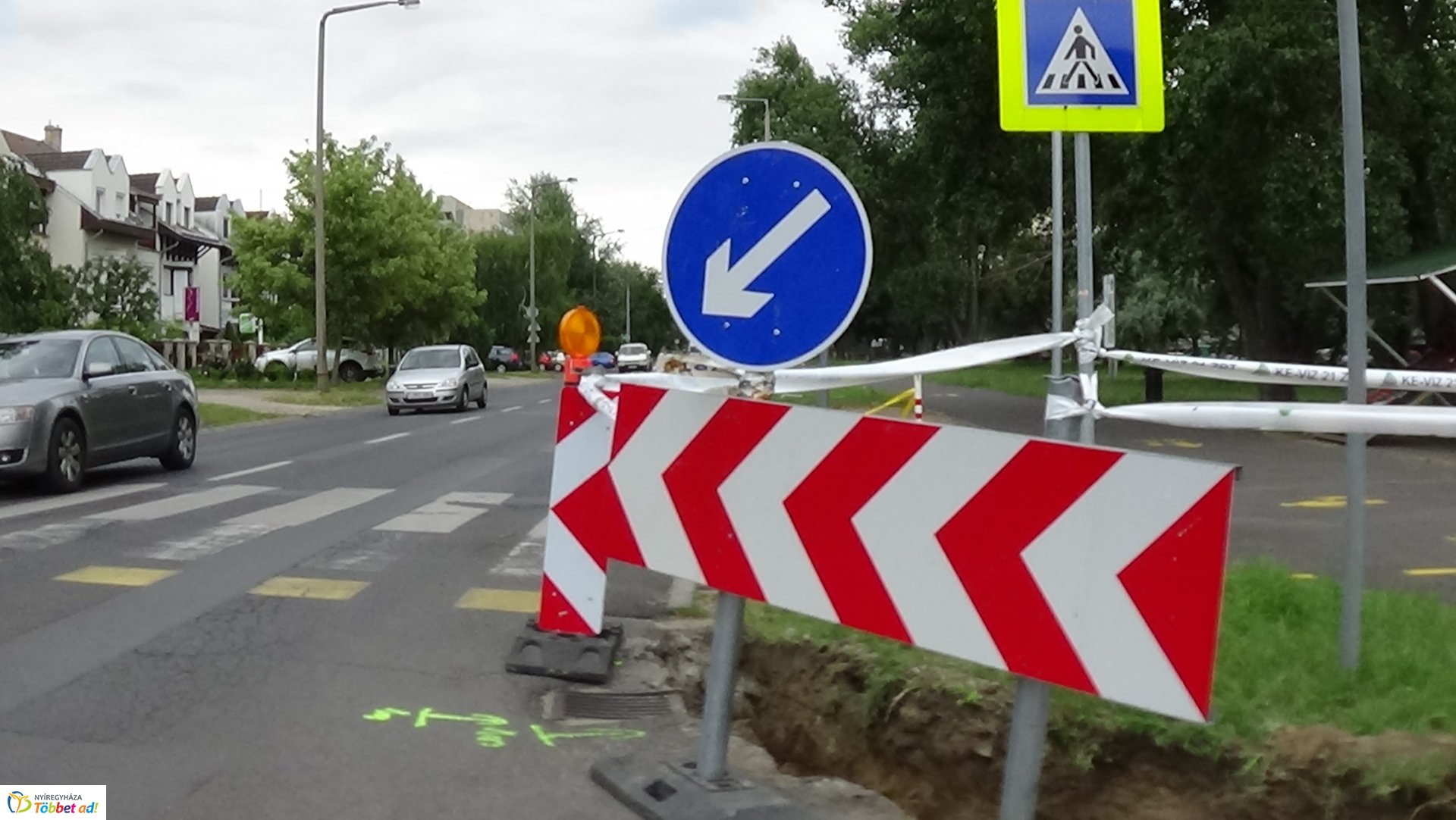 Felújítási munkálatok zajlanak a Korányi Frigyes utcán