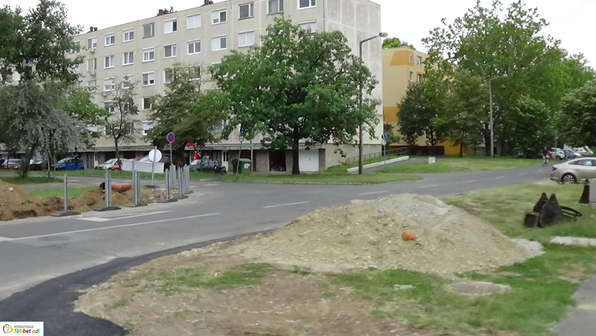 Felújítási munkálatok zajlanak a Korányi Frigyes utcán