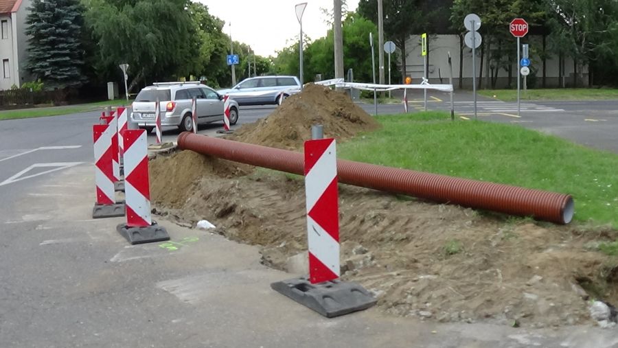 Felújítási munkálatok zajlanak a Korányi Frigyes utcán