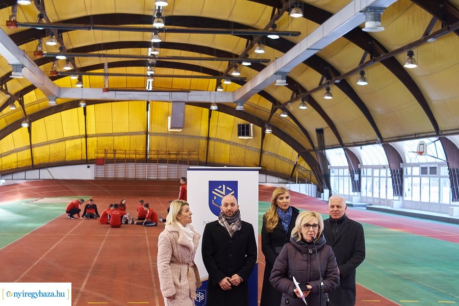 Felújították az atlétikai csarnokot