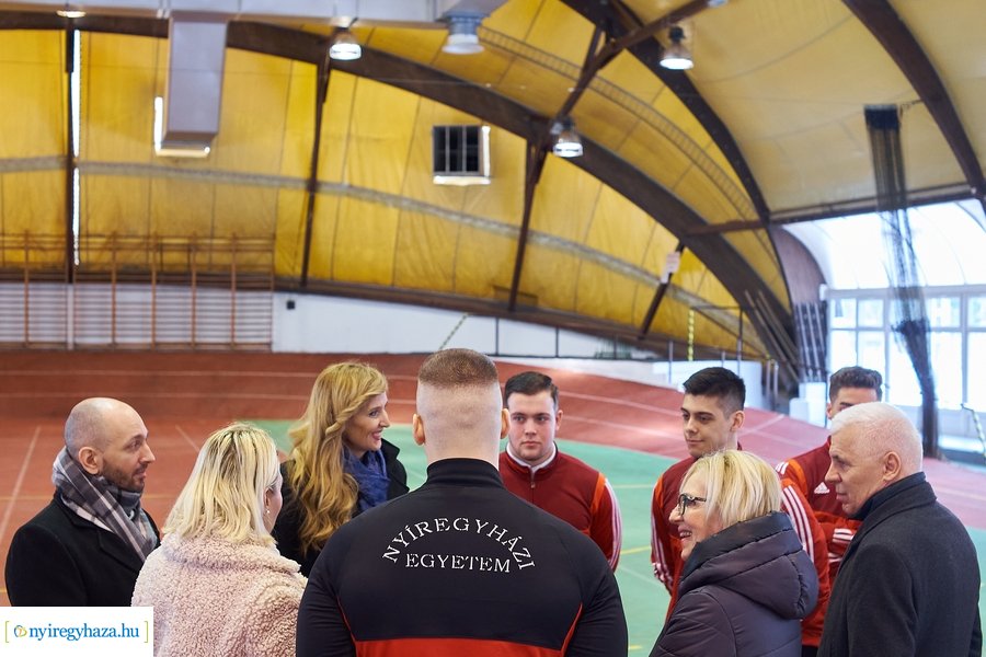 Felújították az atlétikai csarnokot