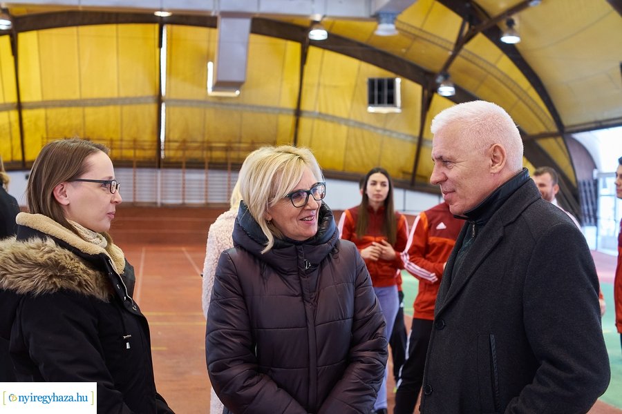 Felújították az atlétikai csarnokot