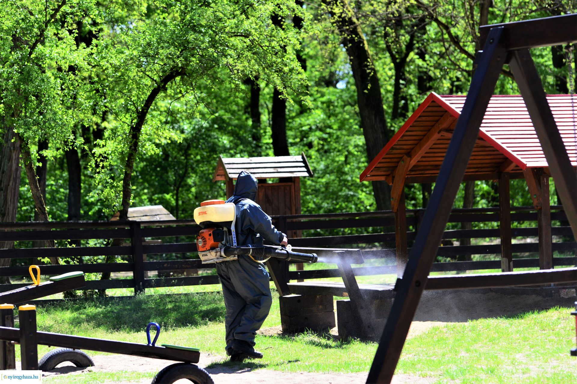 Fertőtlenítés az Erdei Tornapályán
