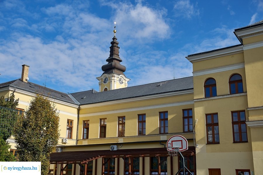 Fertőtlenítés az evangélikus iskolában