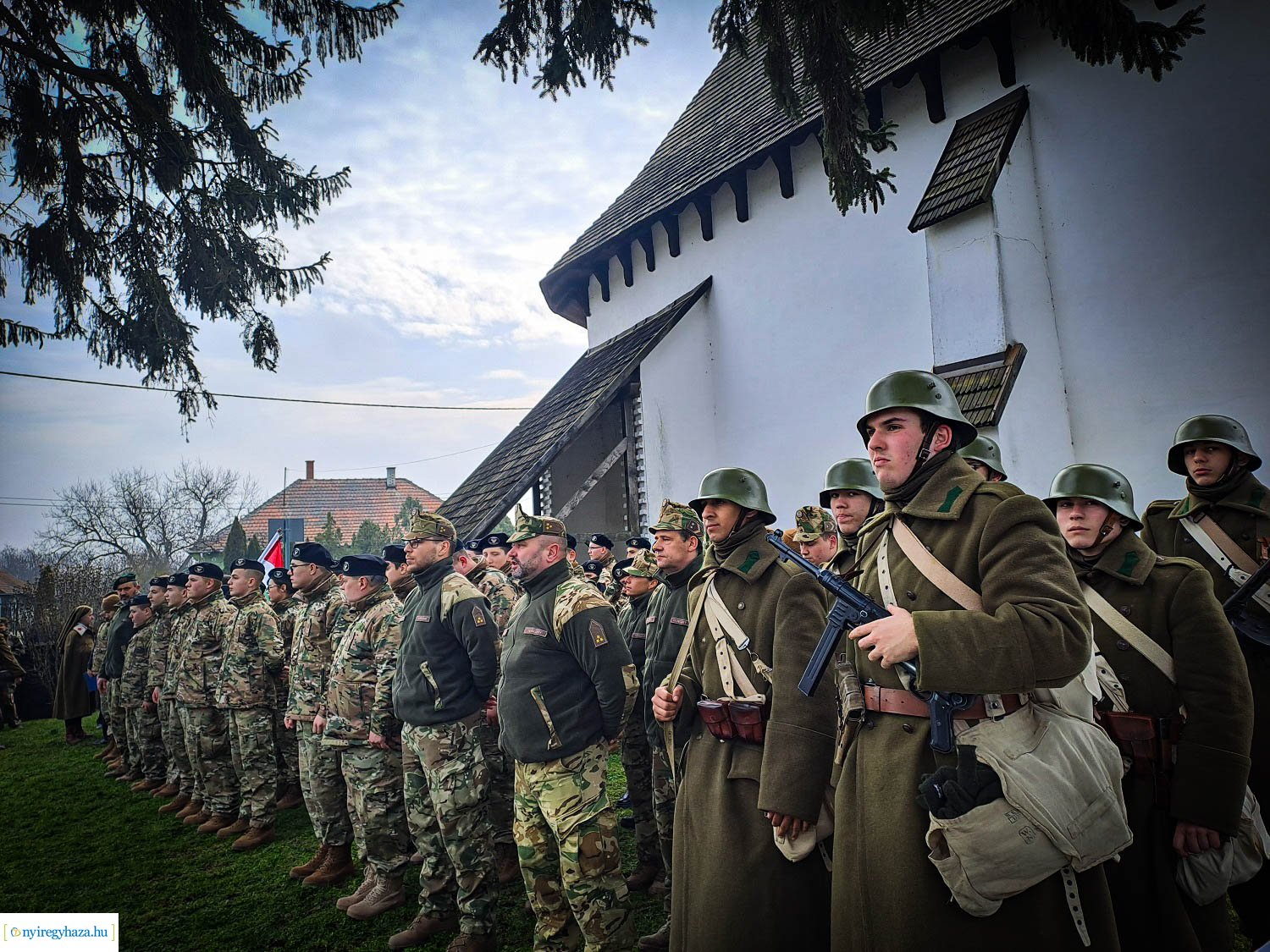 Fiatalok a haza szolgálatában