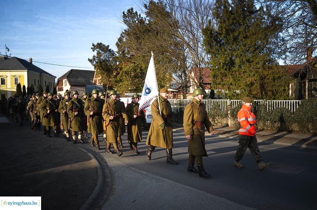 Fiatalok a haza szolgálatában