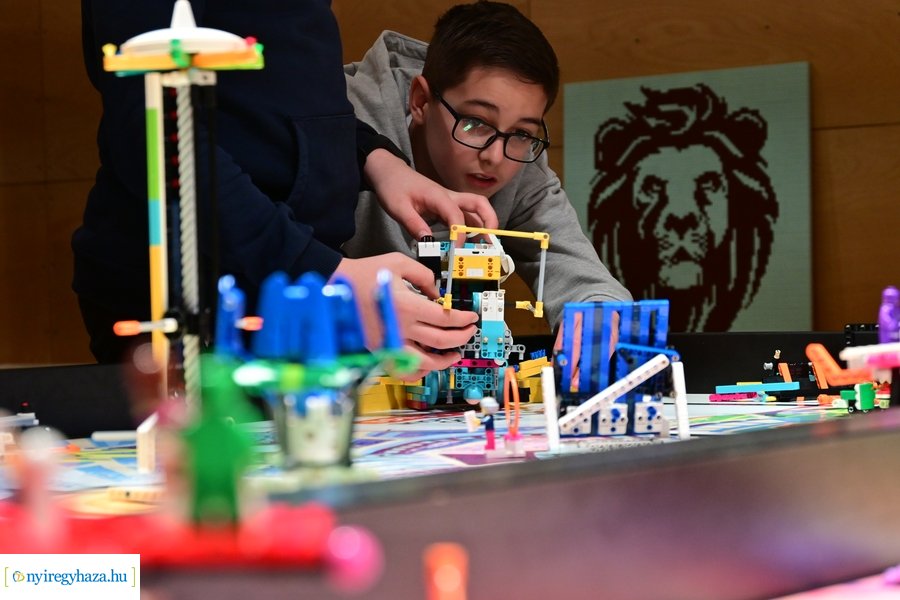 First LEGO League az egyetemen 2024