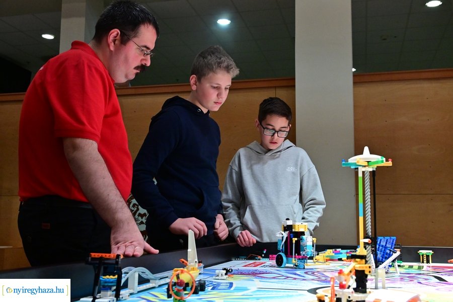 First LEGO League az egyetemen 2024