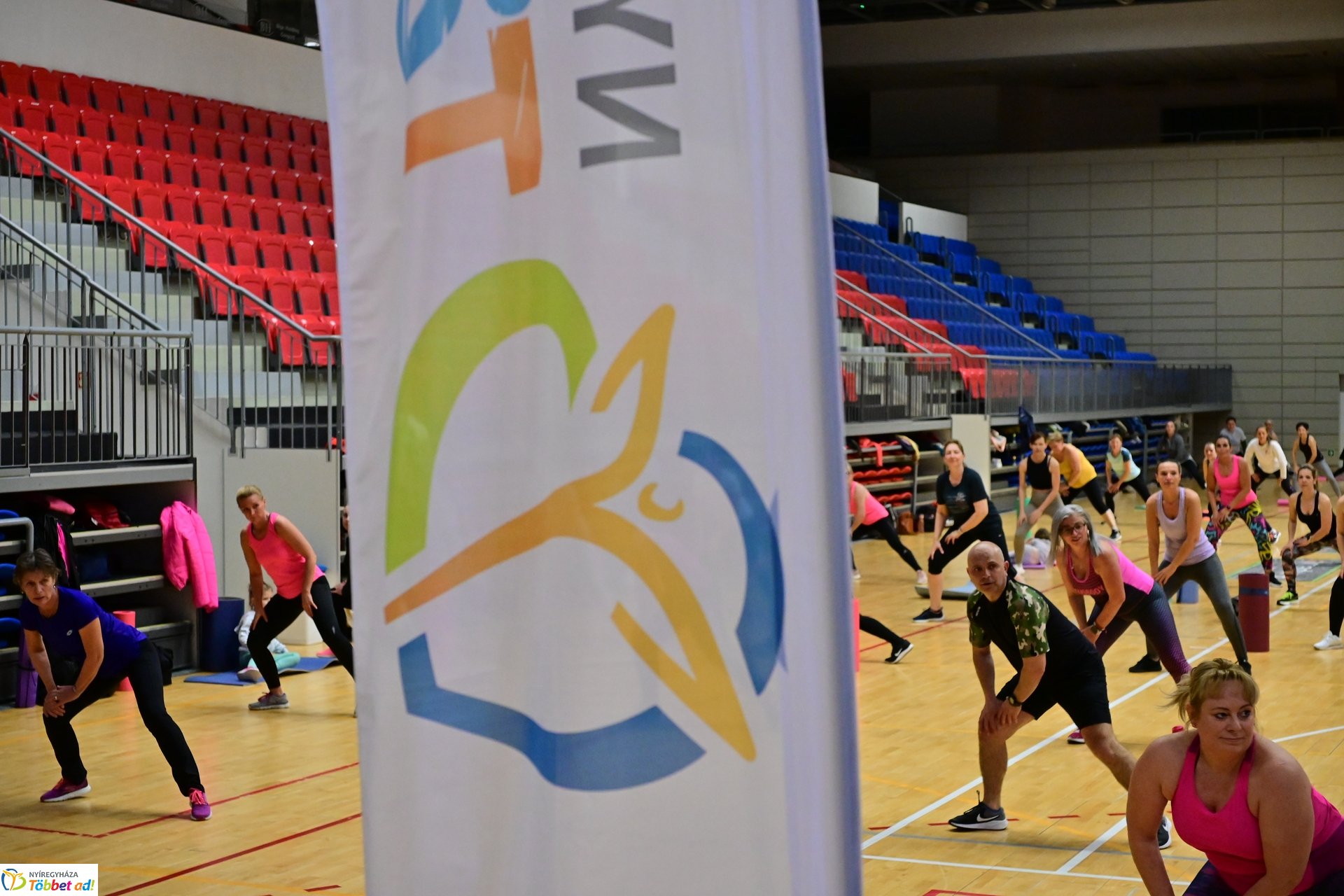 Fitt-Nőnap Katus Attilával az Arénában - 2025