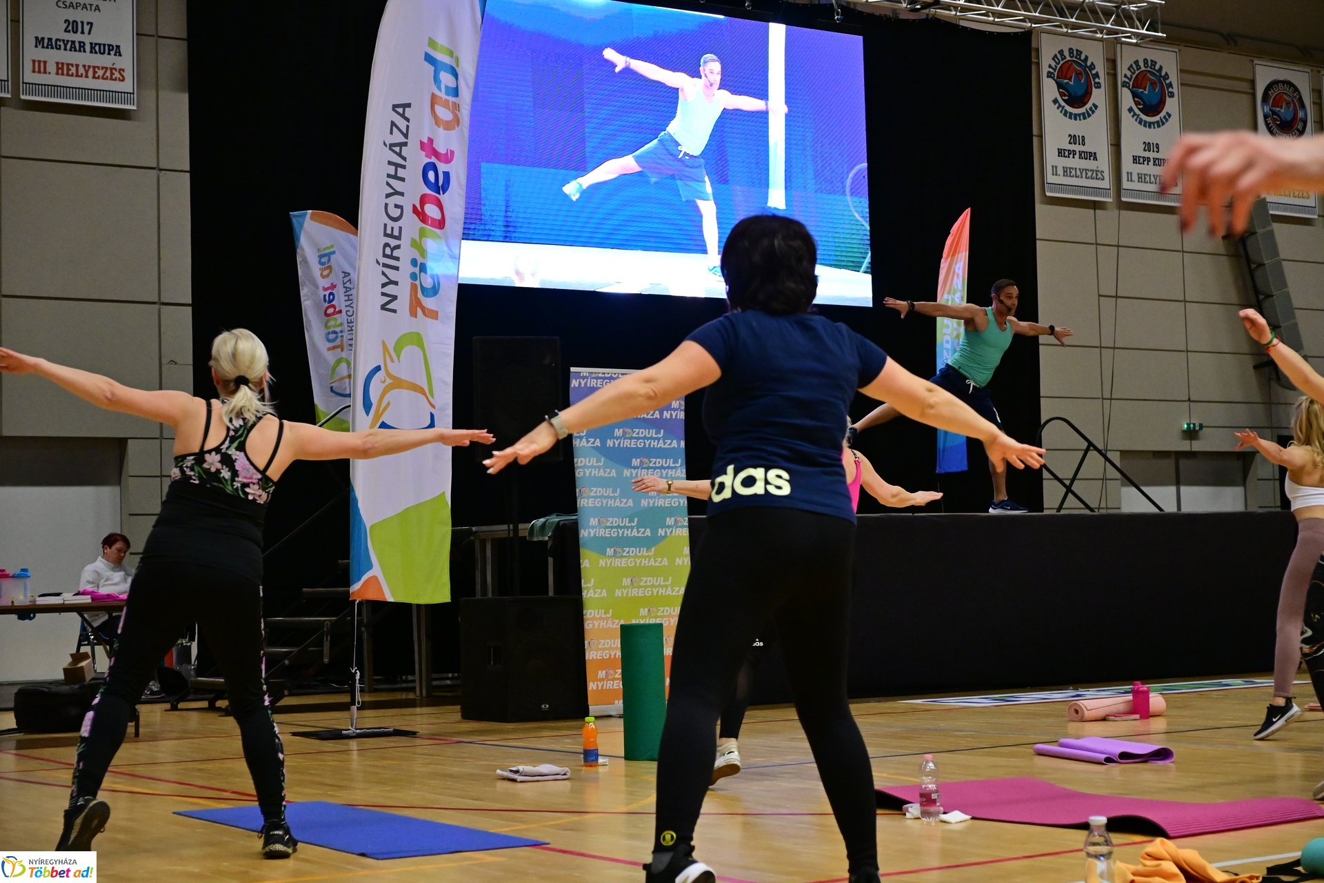 Fitt-Nőnap Katus Attilával az Arénában - 2025